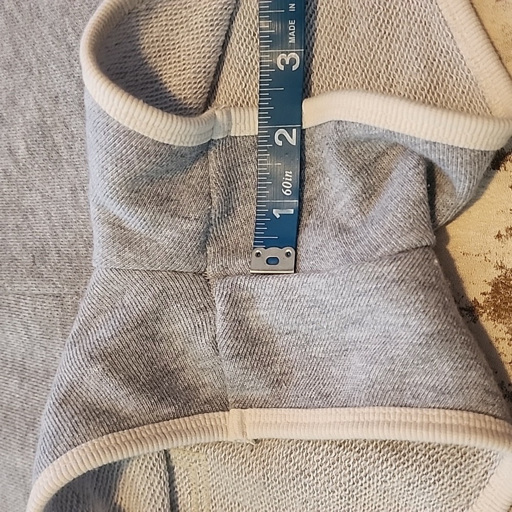 PINK Victoria's Secret Gray Athletic Shorts. Size: S - Picture 7 of 8
